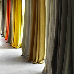 Curtain & Deco