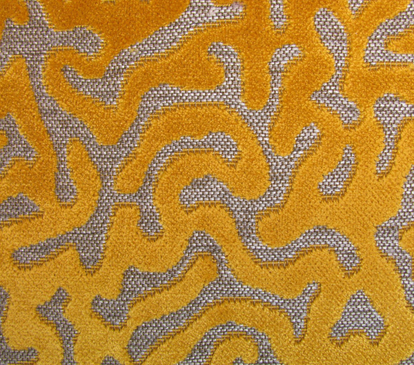 Amalfi E6 2523 300, velours meubelstof met stippen dessin.