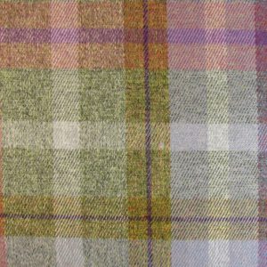 Arncliffe E-U1461-A05, wollen meubelstof met geblokt patroon. | Effabrics.nl