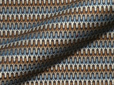 Perla E1312-Cranberry, luxueuze meubelstof met grafisch dessin. | Effabrics.nl