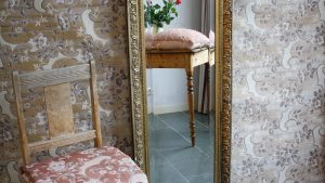 Antieke-klassieke_velours_meubelstoffen_-_sfeer1